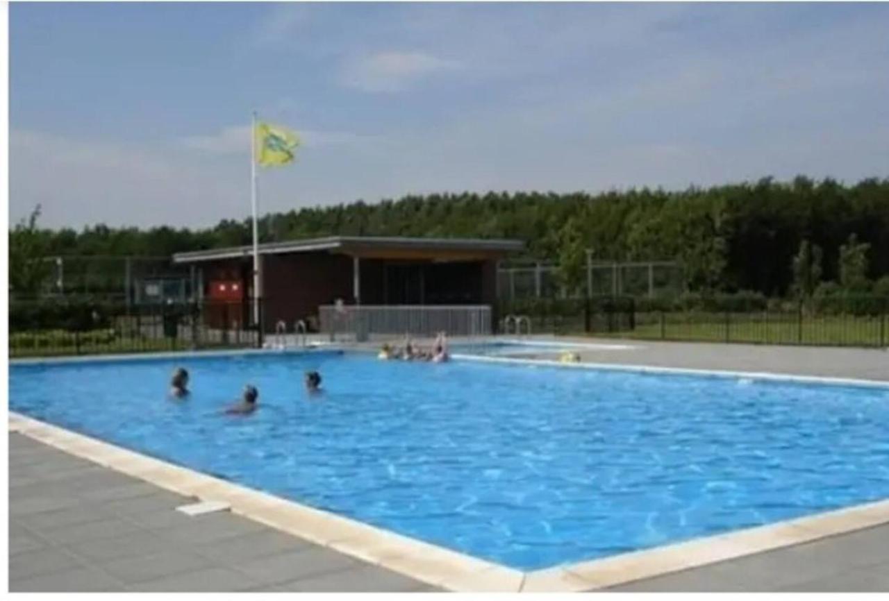 Big Family Villa 12P Big Garden With Bathtub And Jacuzzi Zeewolde Luaran gambar